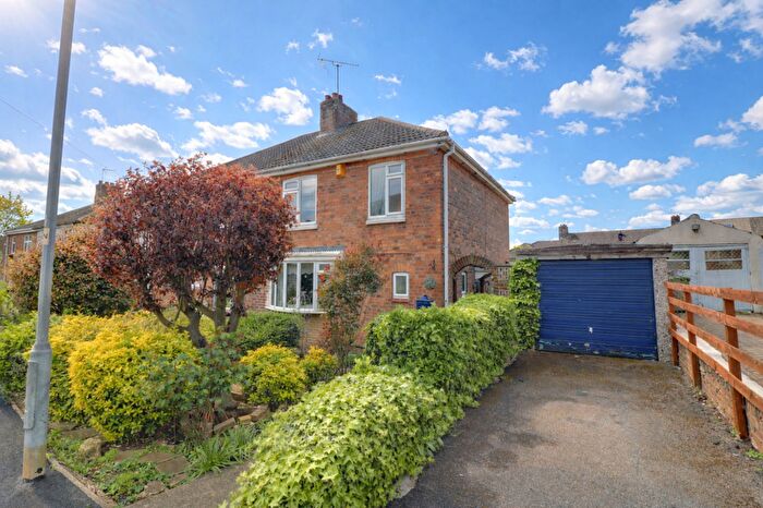 3 Bedroom Property For Sale In Chestnut Avenue, Gainsborough, DN21