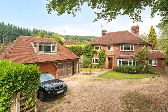 4 Bedroom Detached House For Sale In Chilcrofts Road, Haslemere, GU27