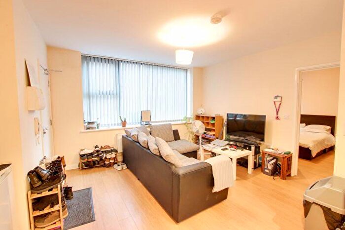 1 Bedroom Flat To Rent In Lorne Road, Bath, BA2