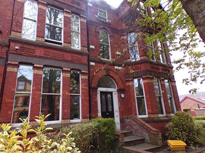 2 Bedroom Apartment To Rent In Ivanhoe Road, L17