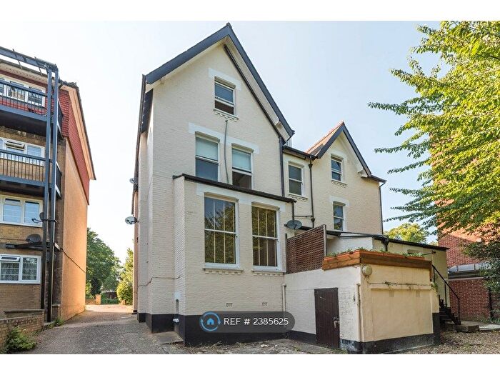 1 Bedroom Flat To Rent In Lawrie Park Road, London, SE26