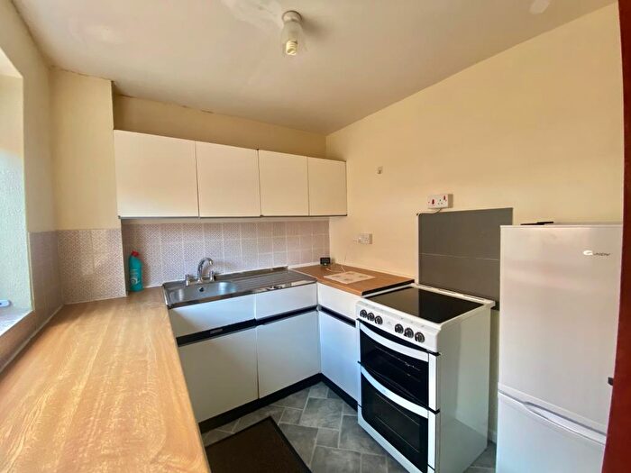 2 Bedroom Apartment To Rent In Twyford, Nr Reading/Henley, RG10