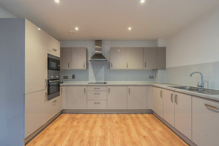 2 Bedroom Apartment To Rent In Bradbury Apartments, Darbyshire Road Aldershot, GU11