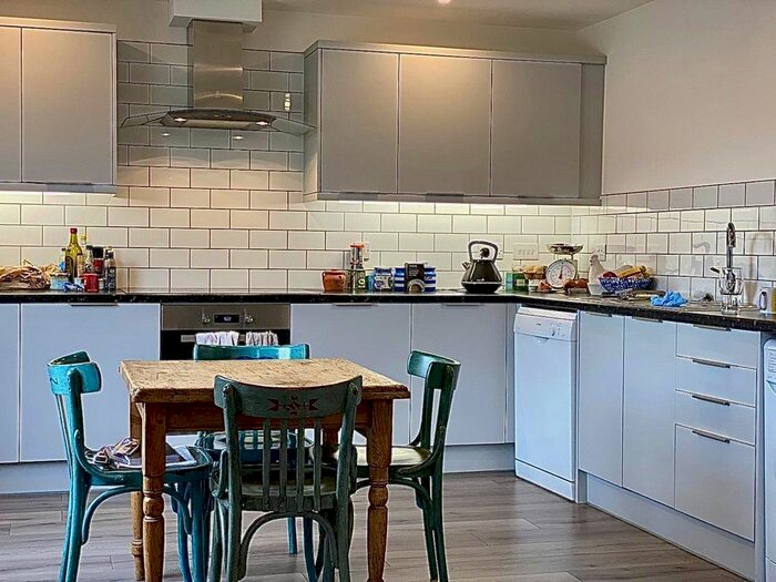 2 Bedroom Flat To Rent In Park Street, Cheltenham, GL50