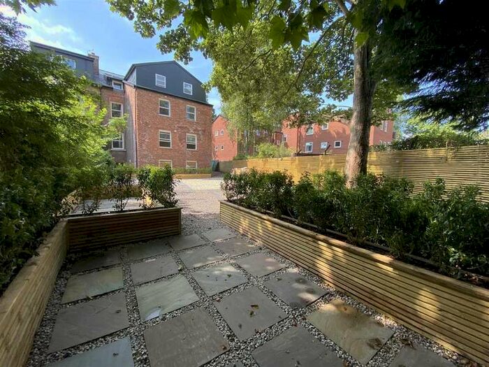 2 Bedroom Flat For Sale In Wilbraham Road, Manchester, M21