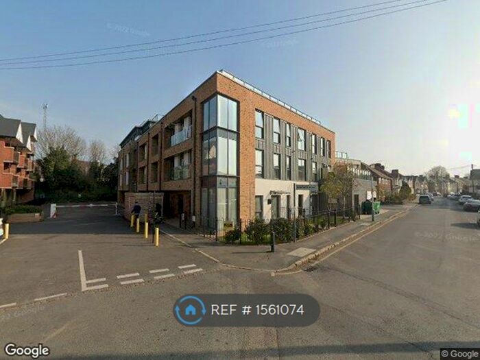 1 Bedroom Flat To Rent In Warwick Road, West Drayton, UB7