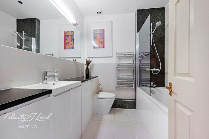 1 Bedroom Flat For Sale In Cartwright Street, Tower Hill, London, E1