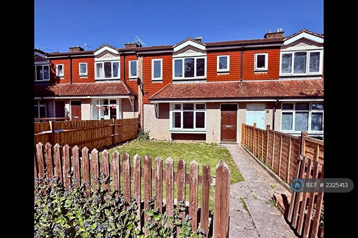 2 Bedroom Terraced House To Rent In The Chantrys, Farnham, GU9