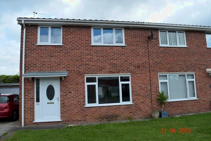 3 Bedroom Semi Detached House To Rent In Broadhurst Gardens, Burnham-On-Sea, Somerset, TA8