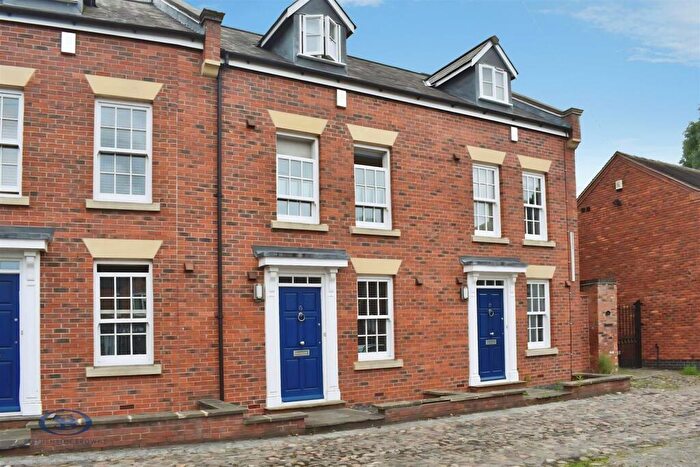 3 Bedroom Town House To Rent In Second Wood Street, Nantwich, Cheshire, CW5