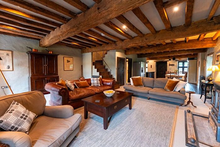 4 Bedroom Detached House For Sale In Brecon, LD3