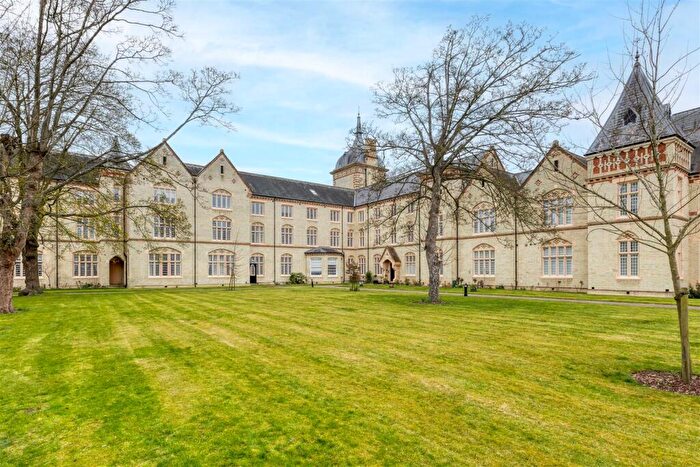 2 Bedroom Apartment For Sale In South Wing, Fairfield Hall, Kingsley Avenue, Fairfield, SG5