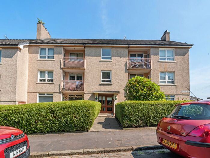 2 Bedroom Flat For Sale In Anstruther Street, Shettleston, Glasgow, G32