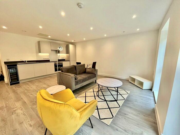 1 Bedroom Apartment To Rent In Alexandra Park, LS4