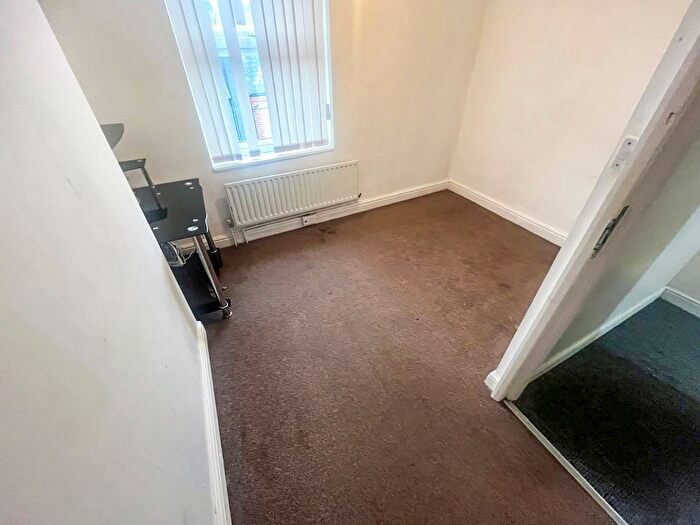 4 Bedroom Terraced House For Sale In Broxtowe Street, Nottinghamshire, Sherwood Nottingham, NG5