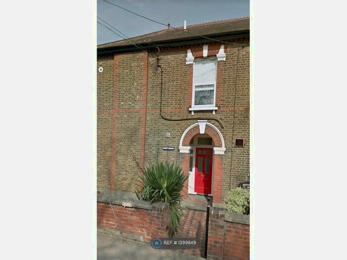 1 Bedroom Flat To Rent In Pump House, Corringham, Stanford-Le-Hope, SS17