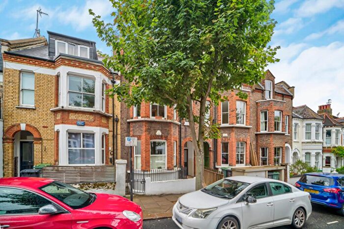 1 Bedroom Flat For Sale In Sumatra Road, West Hampstead, London, NW6