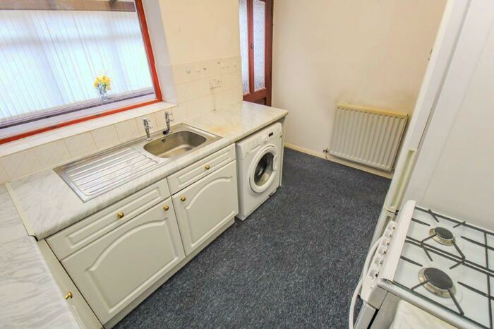 2 Bedroom Detached Bungalow For Sale In Pasture Close, Heywood, OL10