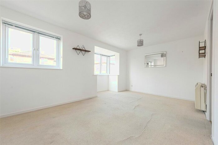 2 Bedroom Flat To Rent In Campbell Gordon Way, London, NW2