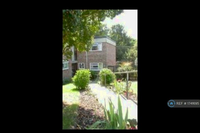 1 Bedroom Flat To Rent In Lexden, Cochester, CO3