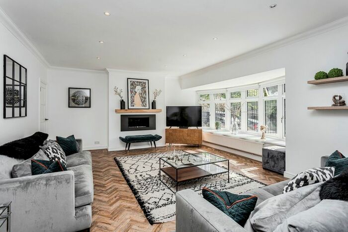 4 Bedroom Detached House For Sale In College Road, Ardingly, Haywards Heath, RH17