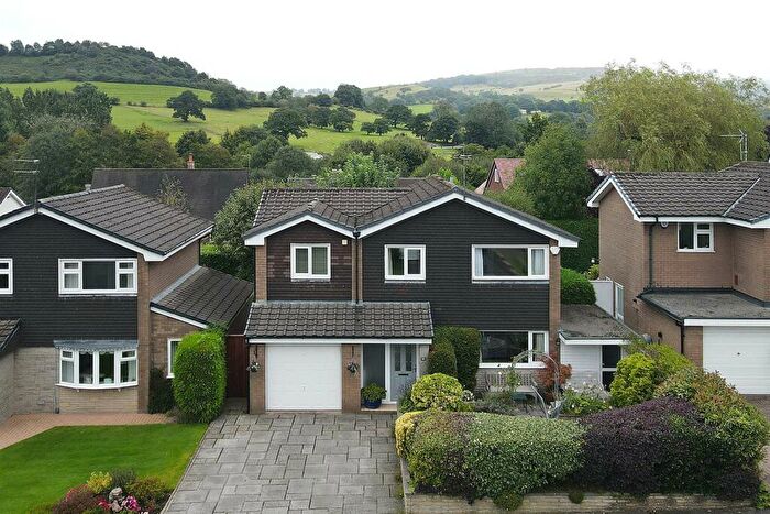 4 Bedroom Detached House For Sale In Fitzwilliam Avenue, Sutton, Macclesfield, SK11