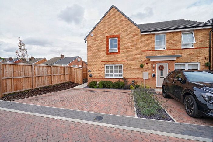 3 Bedroom Semi Detached House For Sale In Mitchells Main Close, Wombwell, Barnsley, S73