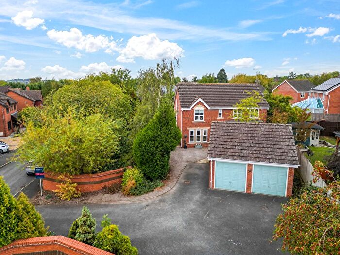 4 Bedroom Detached House For Sale In Haines Avenue, Wyre Piddle, WR10