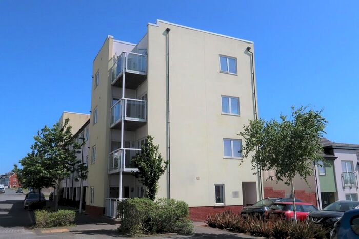 2 Bedroom Property To Rent In Pearse Close, Penarth, CF64