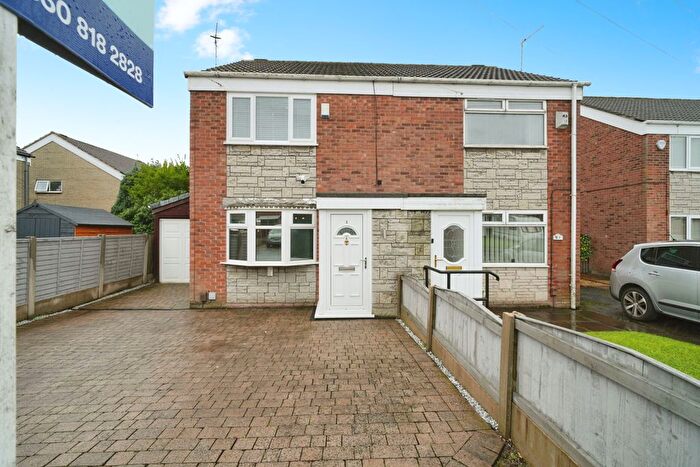 3 Bedroom Semi-Detached House For Sale In Salisbury Way, Manchester, M29