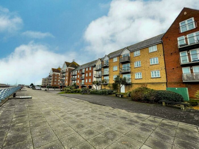 2 Bedroom Flat To Rent In Sussex Wharf, Shoreham-By-Sea, BN43