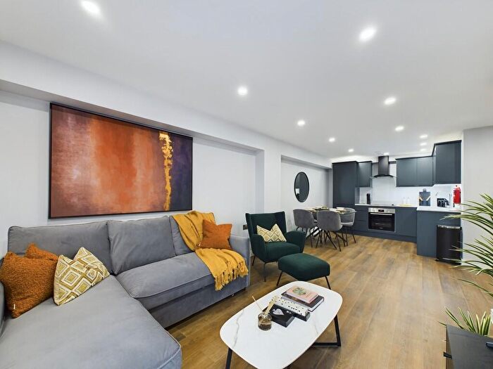 2 Bedroom Flat To Rent In Montague Street, Worthing, BN11