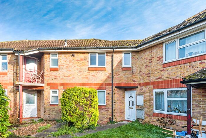 1 Bedroom Maisonette For Sale In Challenor Close, Abingdon, OX14