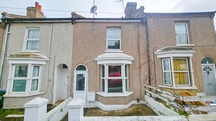 2 Bedroom House To Rent In Parkdale Road, Plumstead, SE18