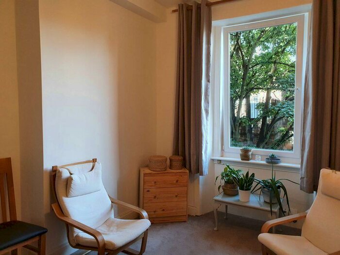 1 Bedroom Flat To Rent In T – Rossie Place, Edinburgh, EH7