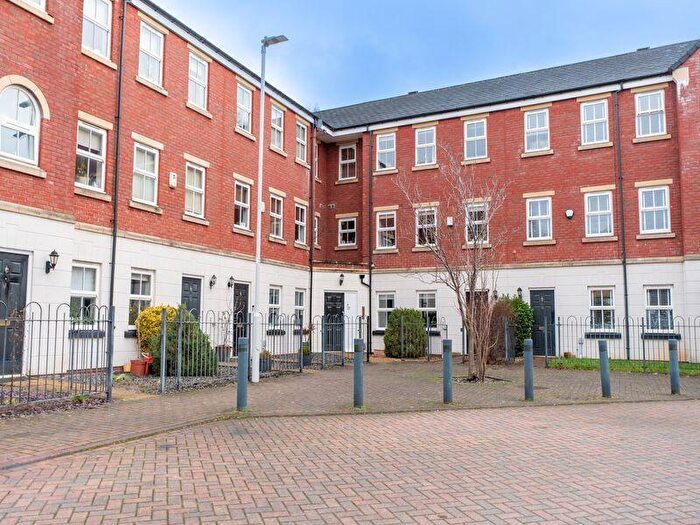 1 Bedroom Flat To Rent In Mansion Gate Square, Leeds, LS7