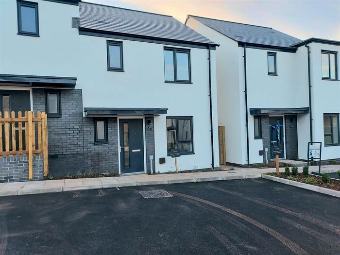 3 Bedroom Property To Rent In Elm Park Way, Tithebarn, Exeter, EX1