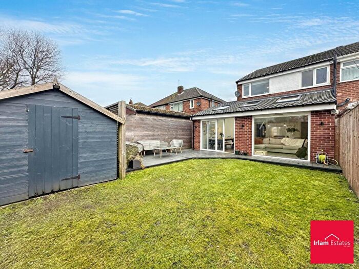 3 Bedroom Semi-Detached House For Sale In Highbury Avenue, Irlam, M44