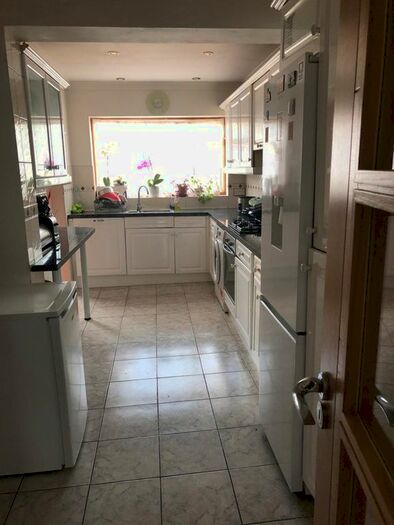 4 Bedroom End Of Terrace House To Rent In Cranley Road, Ilford, IG2