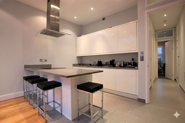 1 Bedroom Apartment To Rent In Dukes Avenue, Muswell Hill, London, N10