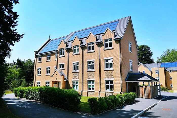 2 Bedroom Flat To Rent In Wilton, SP2