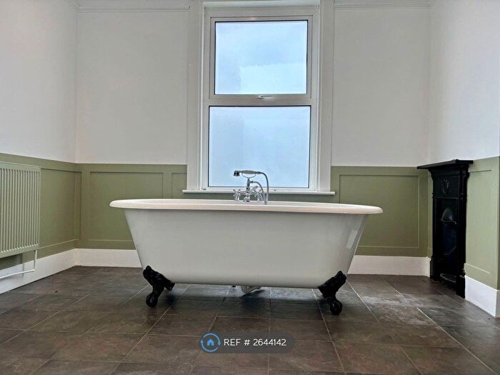 6 Bedroom Terraced House To Rent In Hollicondane Road, Ramsgate, CT11