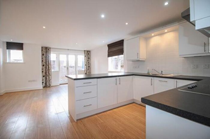 2 Bedroom Semi-Detached House To Rent In (Fm) Crown Place, Marlow, SL7