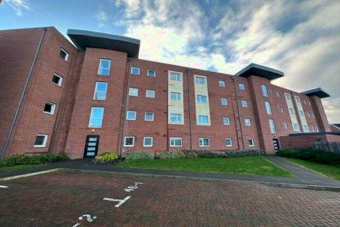 2 Bedroom Flat To Rent In Princes Way, Milton Keynes, MK2