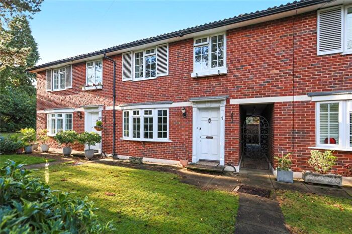 2 Bedroom Terraced House To Rent In St. Georges Road, Weybridge, Surrey, KT13