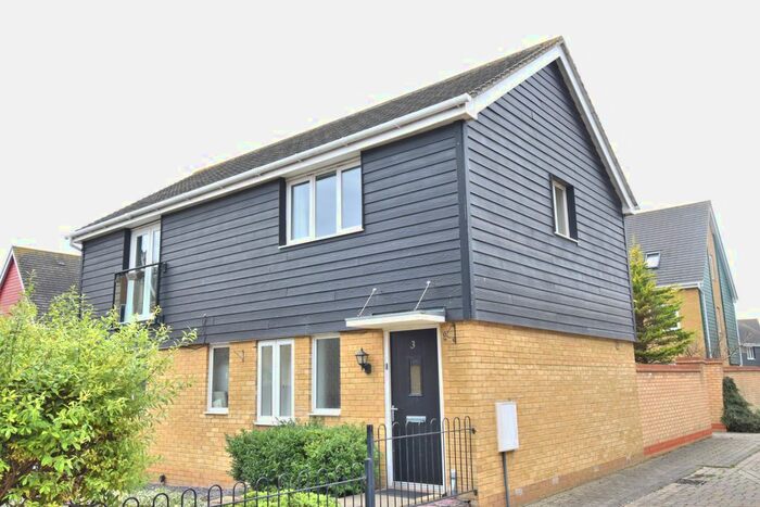 2 Bedroom Flat To Rent In Hera Close, Southend-On-Sea, SS2