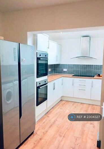 6 Bedroom Terraced House To Rent In Langton Road, Liverpool, L15