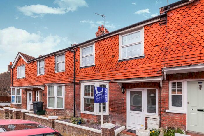 2 Bedroom Terraced House To Rent In St. Georges Road, Eastbourne, BN22