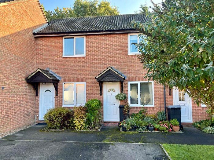 1 Bedroom Terraced House For Sale In Cropper Close, Thatcham, RG19