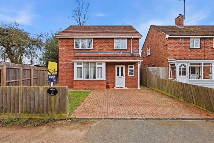 3 Bedroom Detached House For Sale In St. Andrews Place, Melton, IP12
